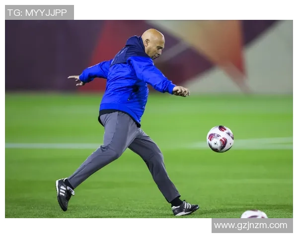 足球球星比赛时为何只穿一条裤衩背后的原因与运动员的着装习惯分析 足球球星比赛时为何只穿一条裤衩背后的原因与运动员的着装习惯分析